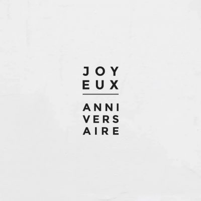 Tampon anniversaire n°2 étiquette "Joyeux anniversaire" 30x55mm